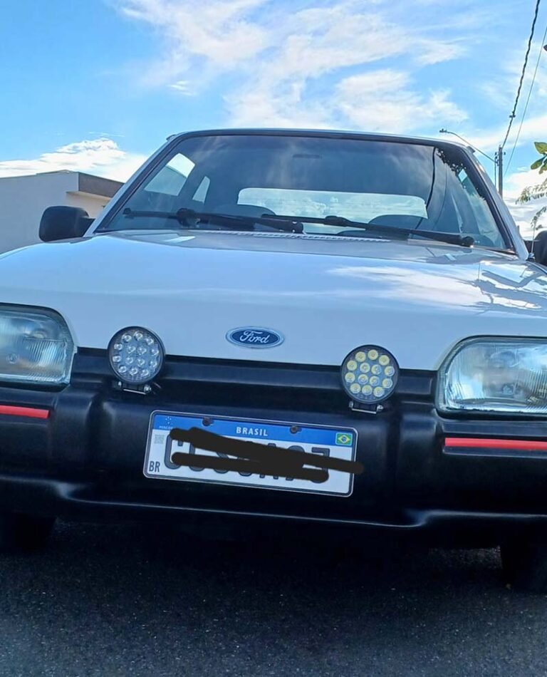 Ford Escort XR 03
